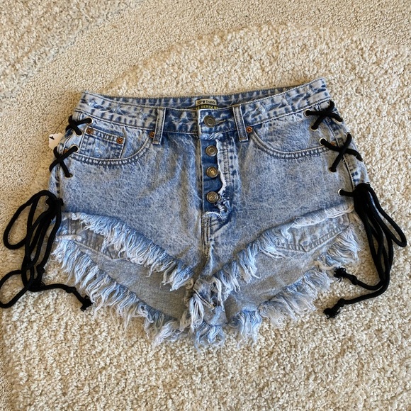 Cut off jean denim shorts with tie detail XS NWT - Picture 8 of 15
